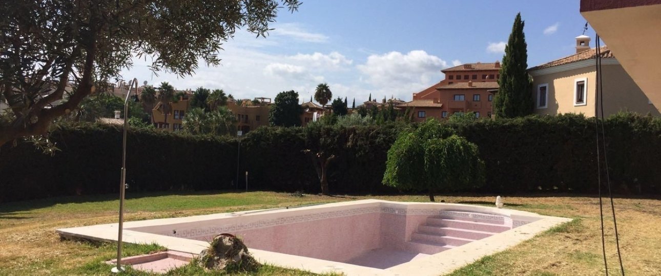 Rynek wtórny - Villa - Estepona - New Golden Mile