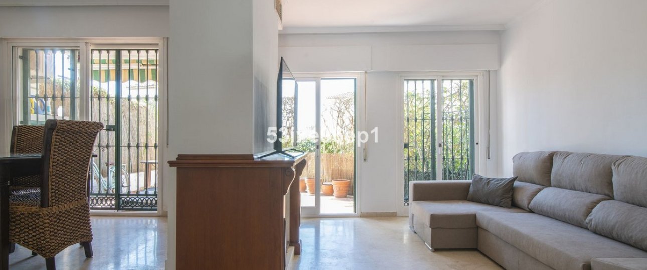 Rynek wtórny - Villa - Estepona - New Golden Mile