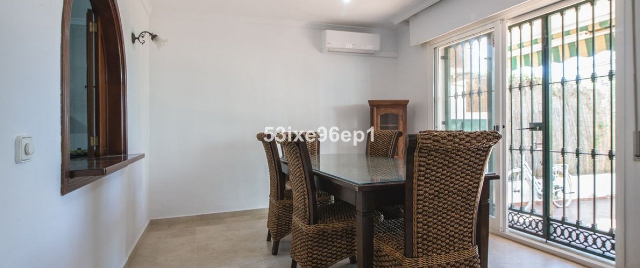 Rynek wtórny - Villa - Estepona - New Golden Mile