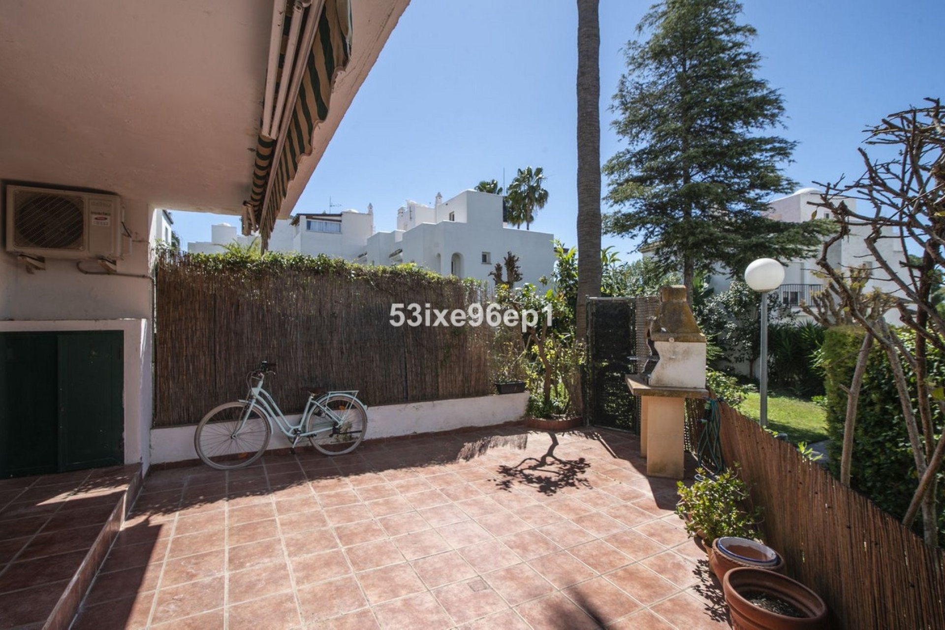 Rynek wtórny - Villa - Estepona - New Golden Mile