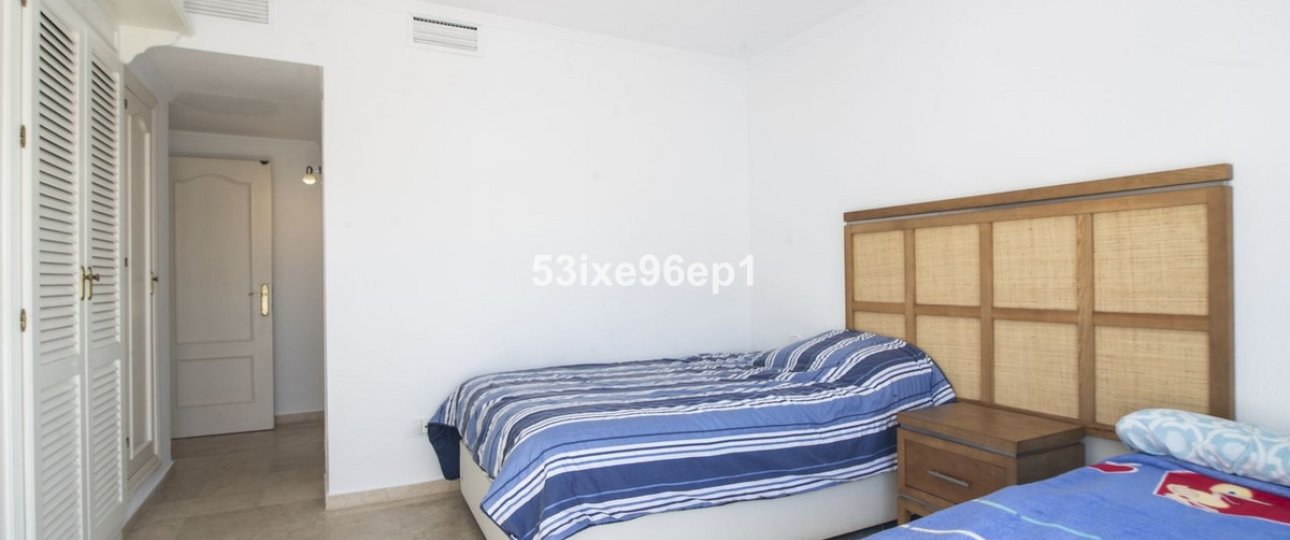 Rynek wtórny - Villa - Estepona - New Golden Mile