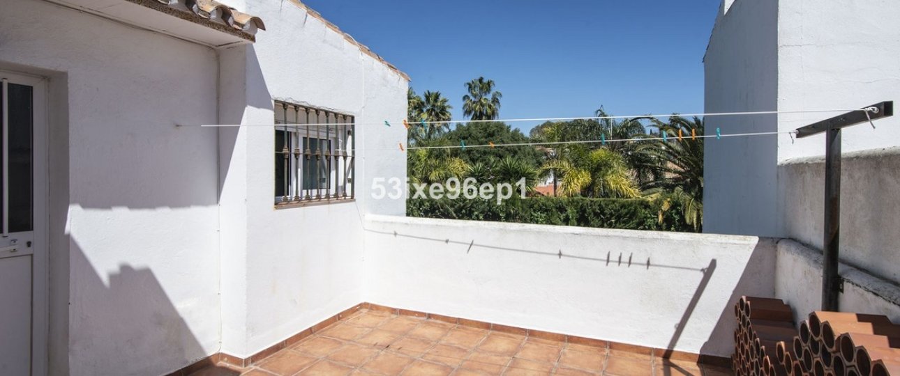 Rynek wtórny - Villa - Estepona - New Golden Mile