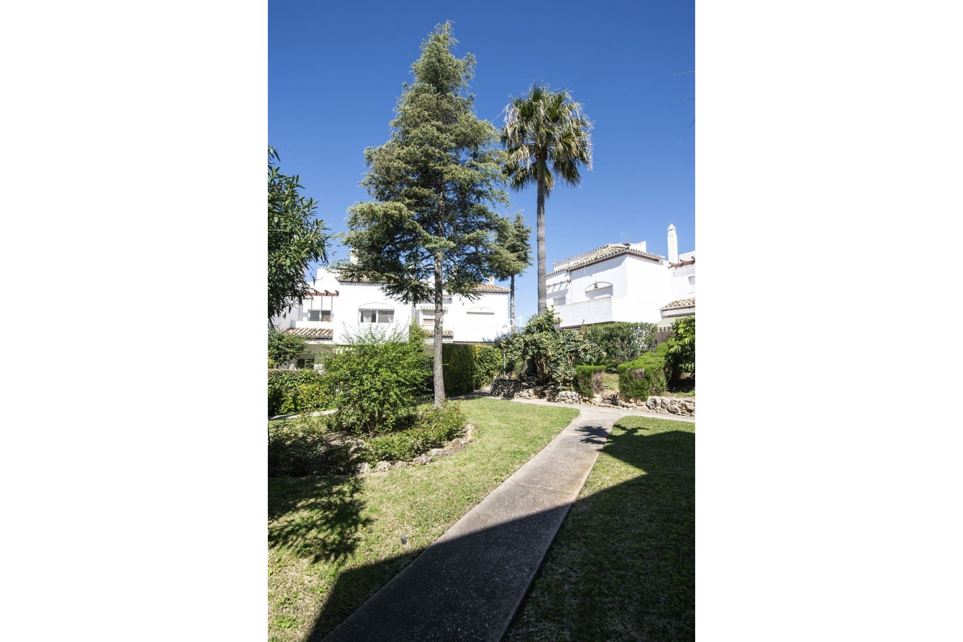 Rynek wtórny - Villa - Estepona - New Golden Mile