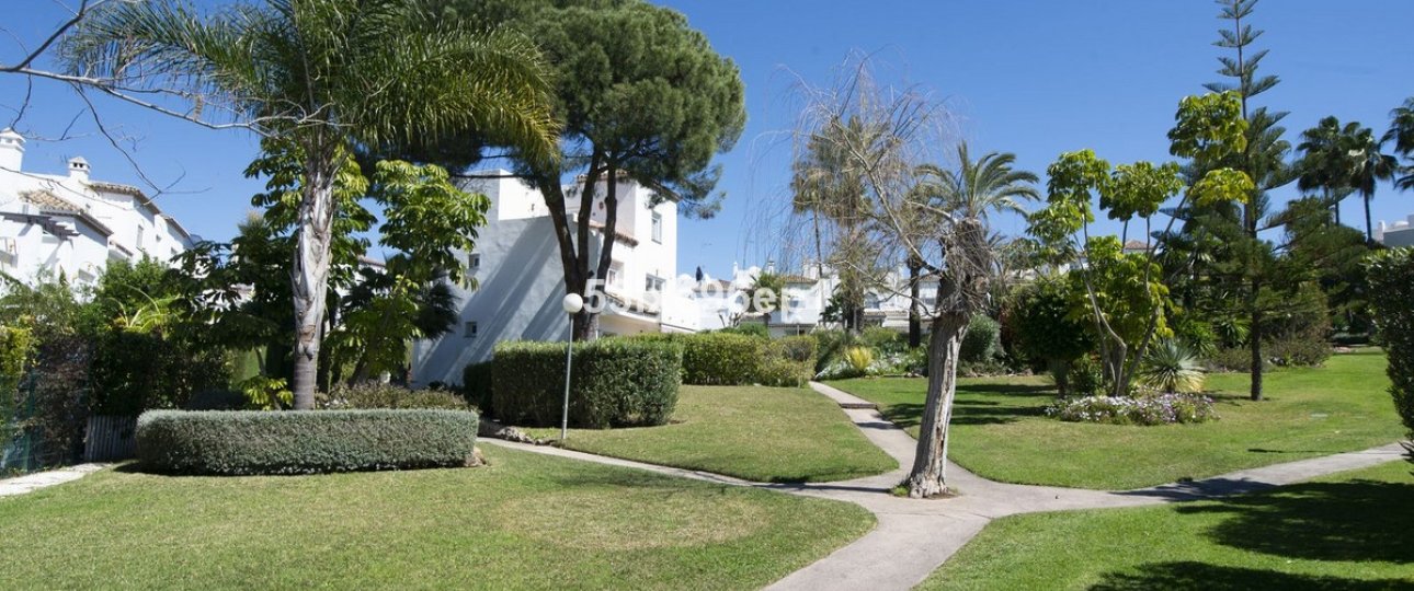 Rynek wtórny - Villa - Estepona - New Golden Mile