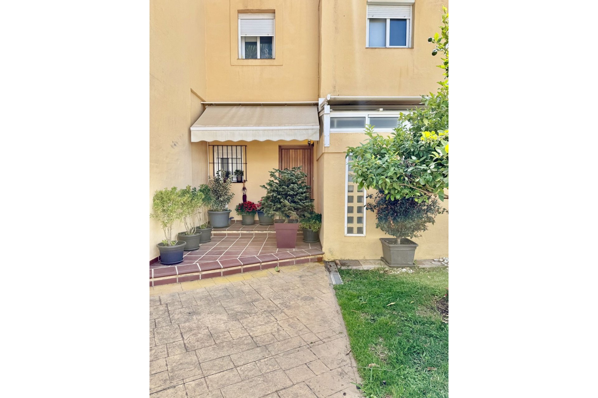 Rynek wtórny - Villa - Estepona - Selwo