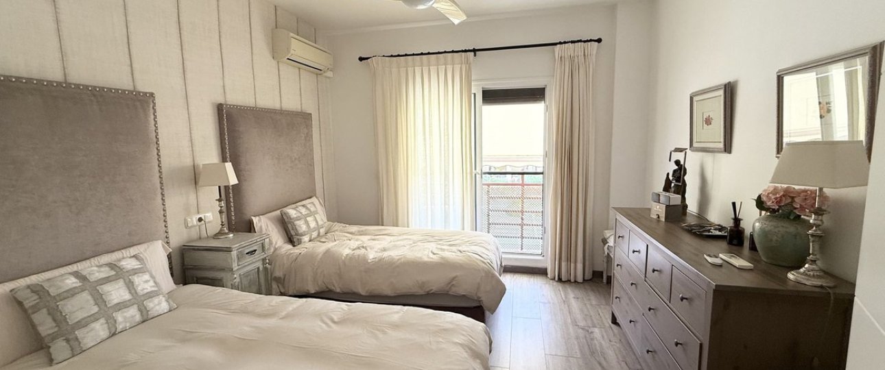 Rynek wtórny - Villa - Estepona - Selwo