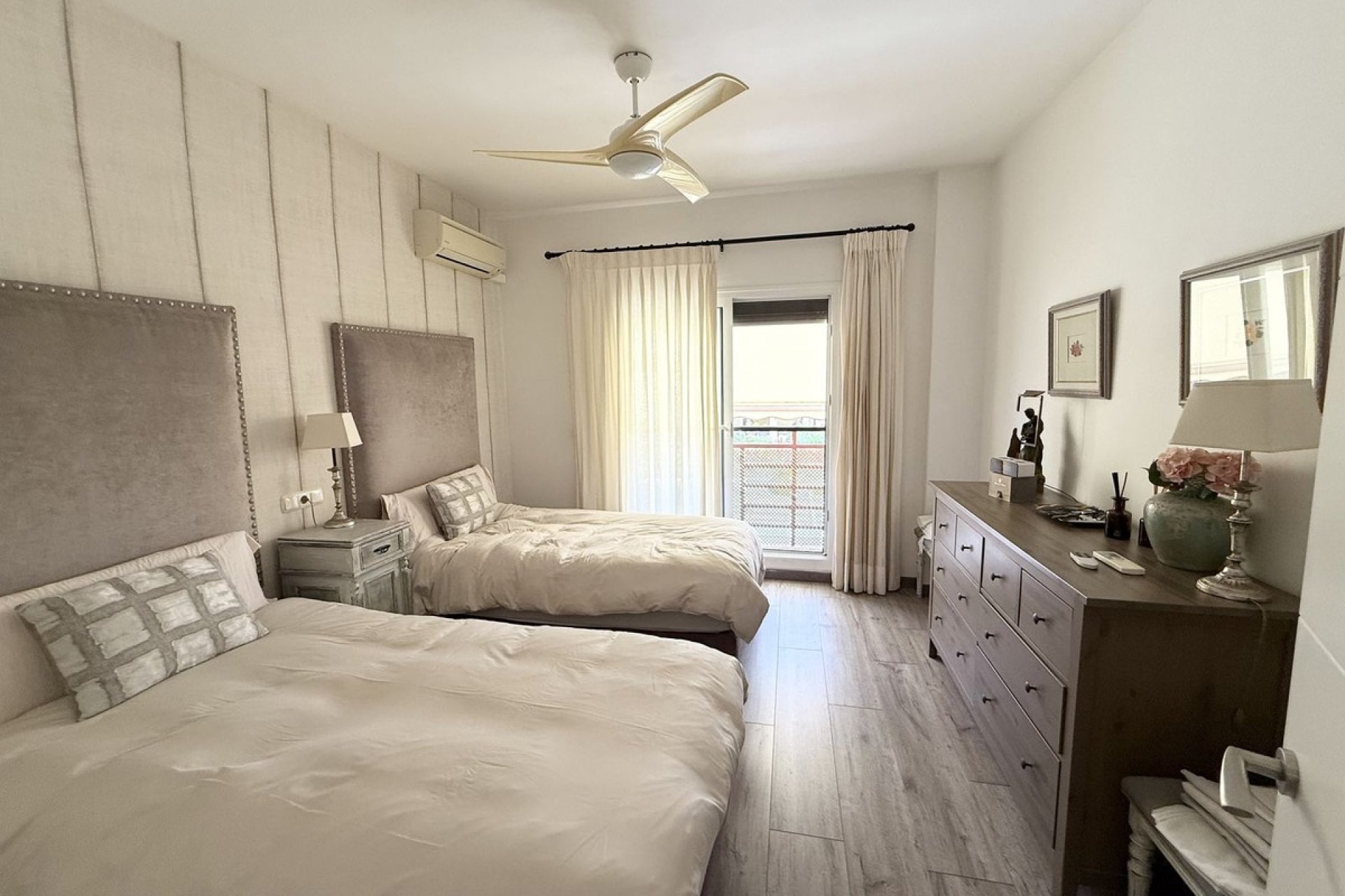 Rynek wtórny - Villa - Estepona - Selwo