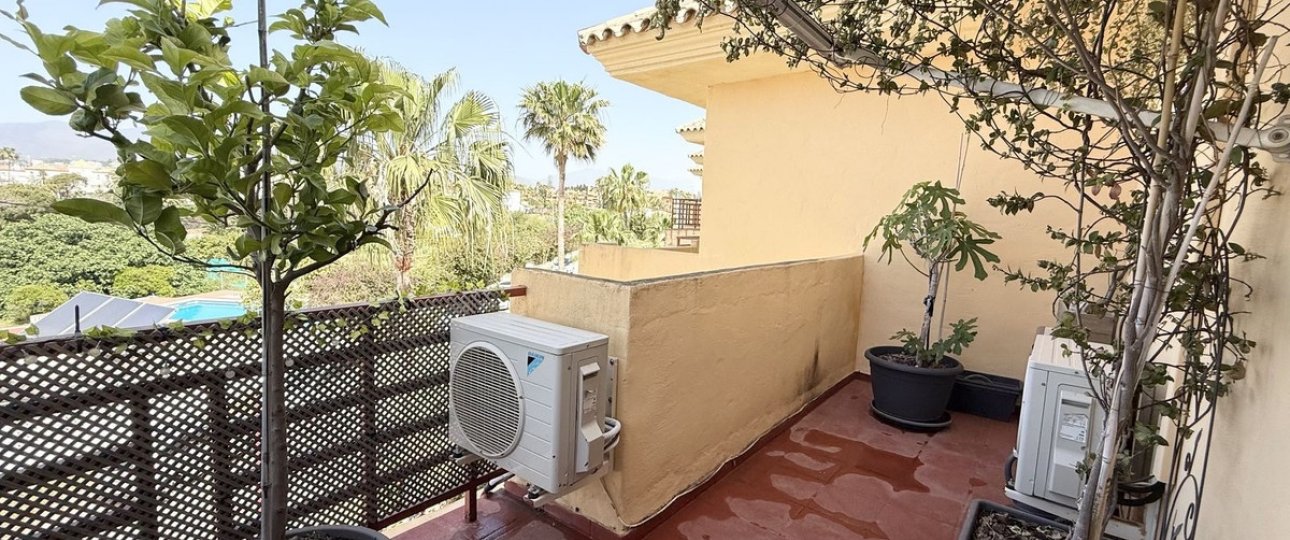 Rynek wtórny - Villa - Estepona - Selwo