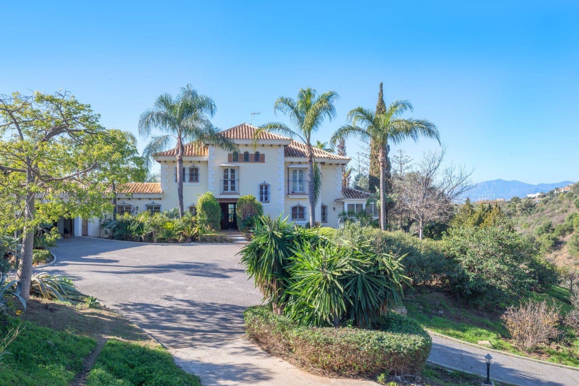 Rynek wtórny - Villa - Marbella - Altos de los Monteros