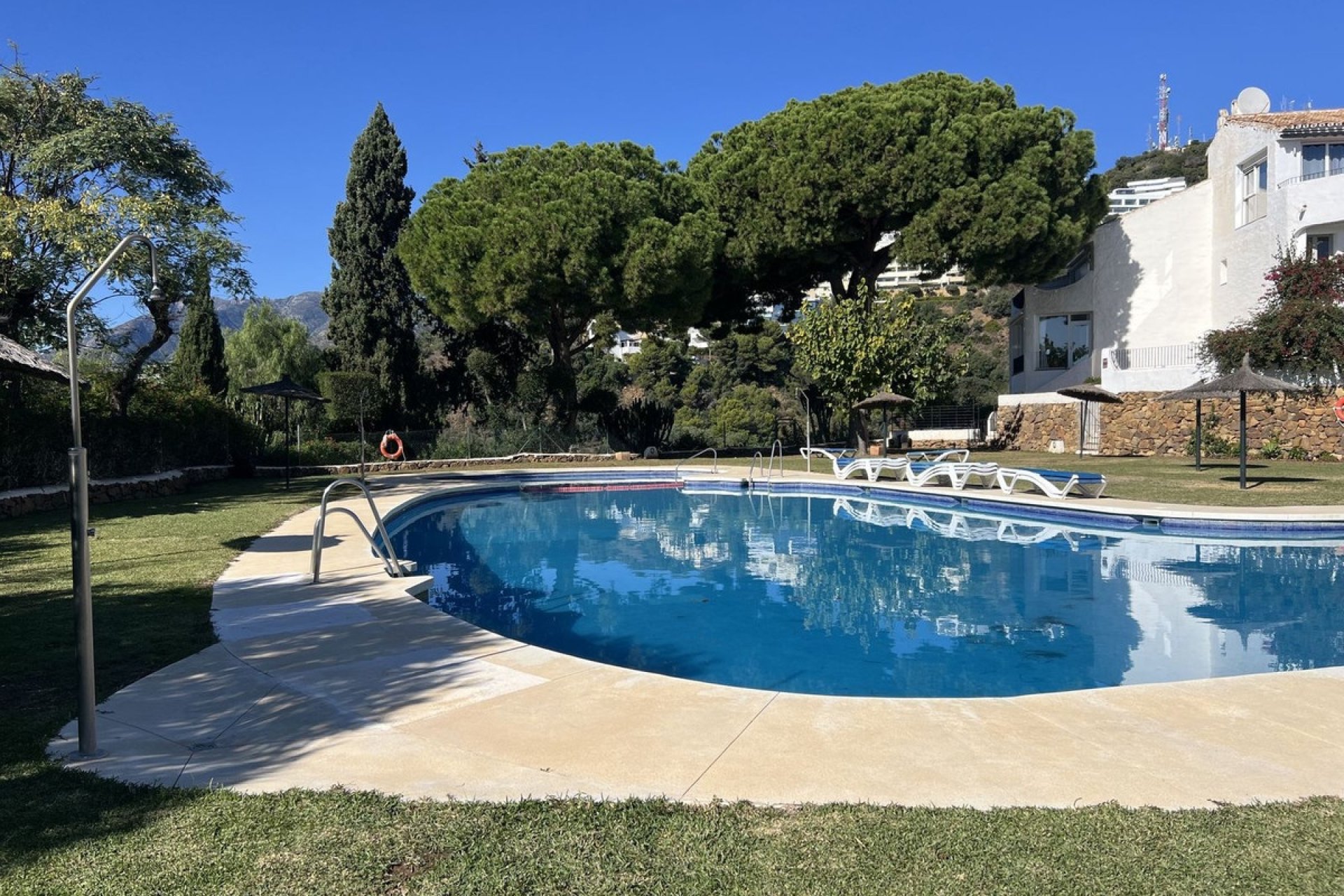 Rynek wtórny - Villa - Marbella - Altos de los Monteros