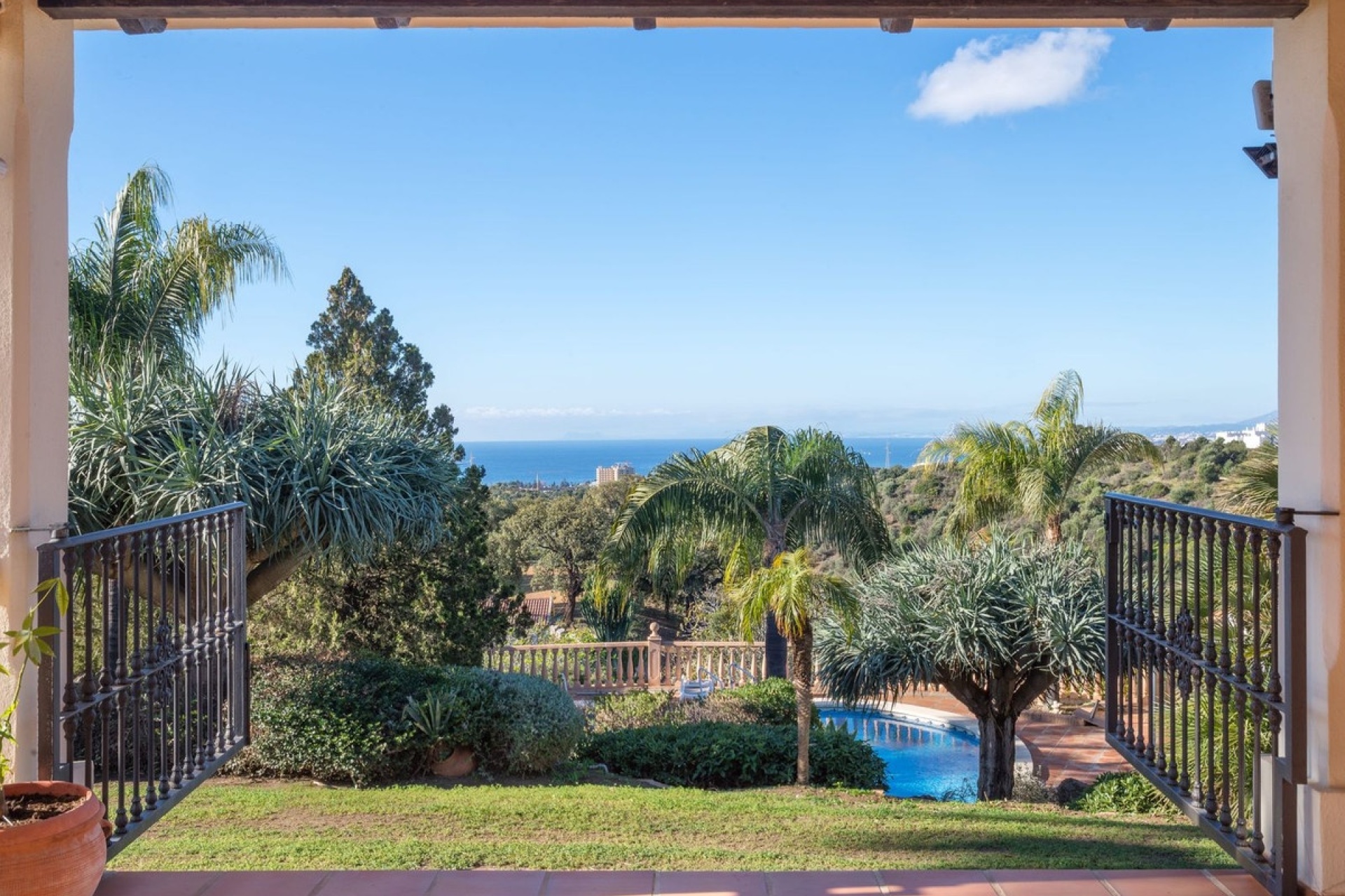Rynek wtórny - Villa - Marbella - Altos de los Monteros