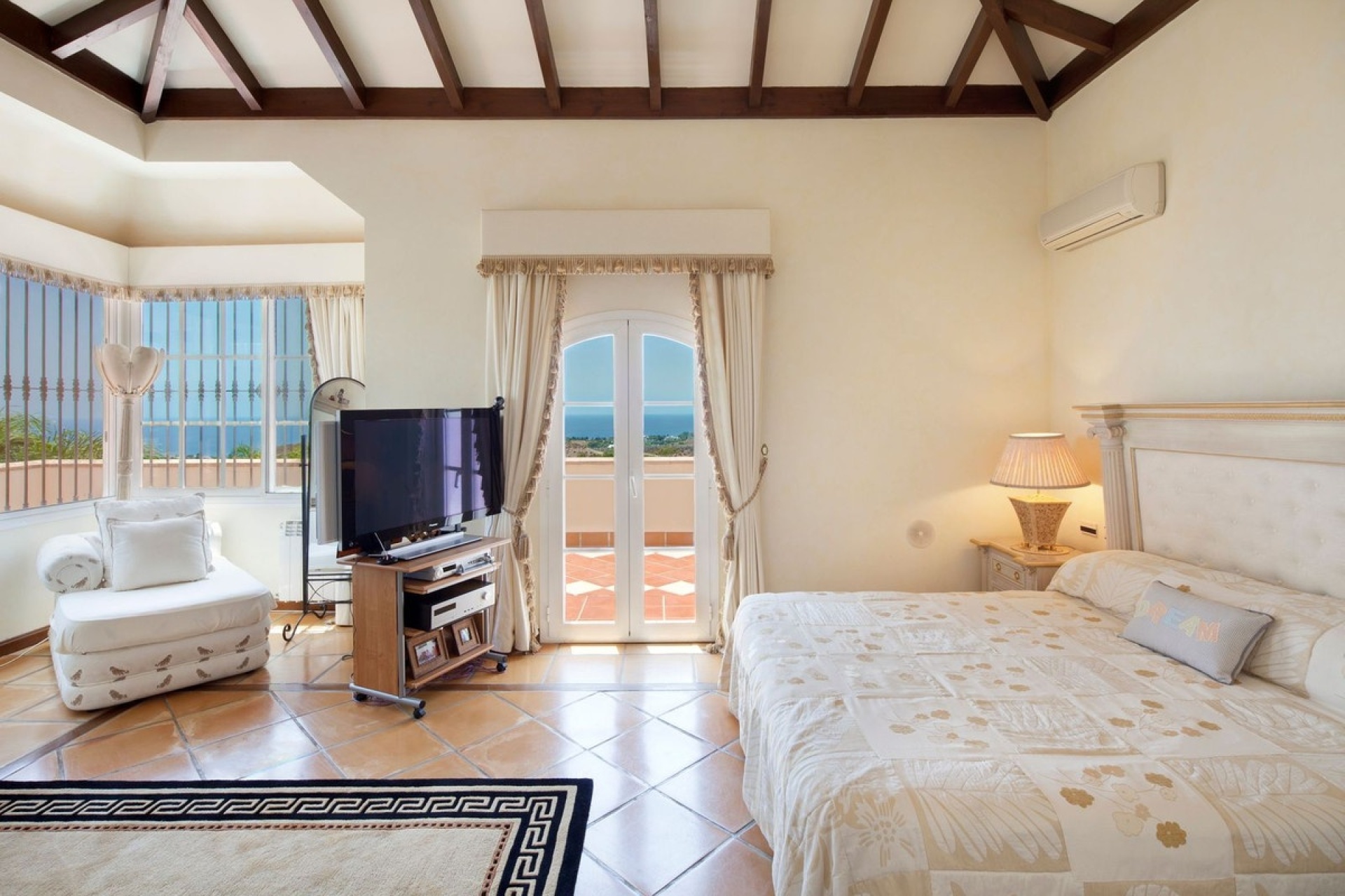 Rynek wtórny - Villa - Marbella - Altos de los Monteros