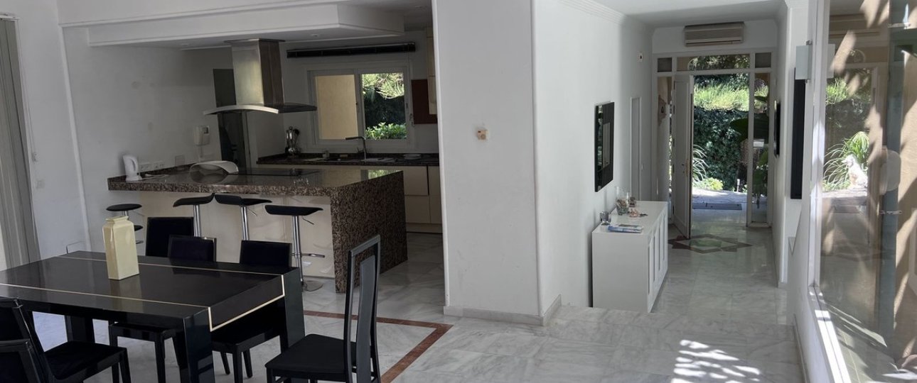 Rynek wtórny - Villa - Marbella - Bahía de Marbella