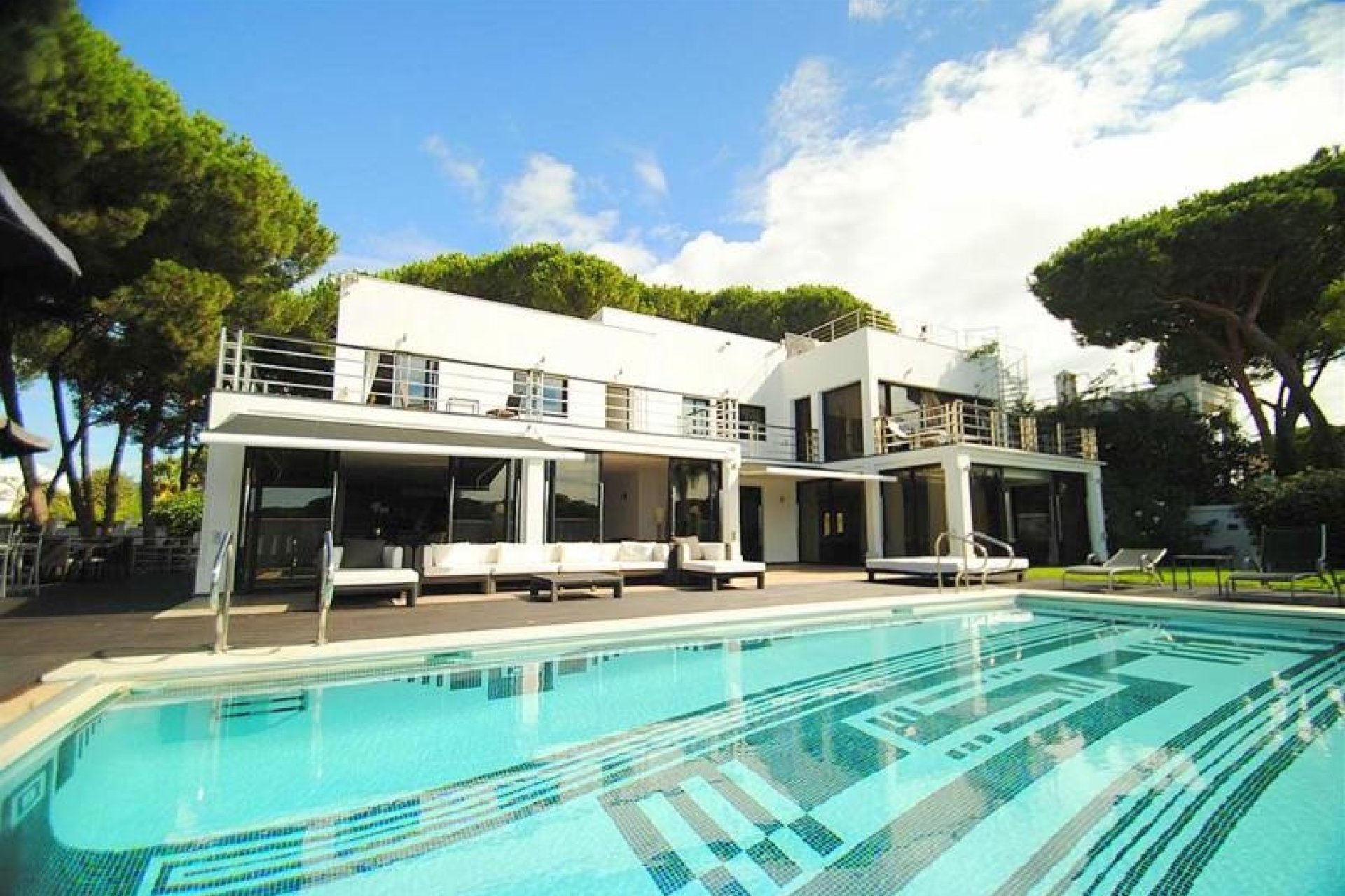 Rynek wtórny - Villa - Marbella - Cabopino