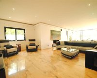 Rynek wtórny - Villa - Marbella - Cabopino