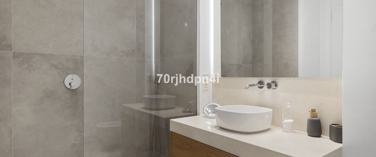 Rynek wtórny - Villa - Marbella - Cabopino
