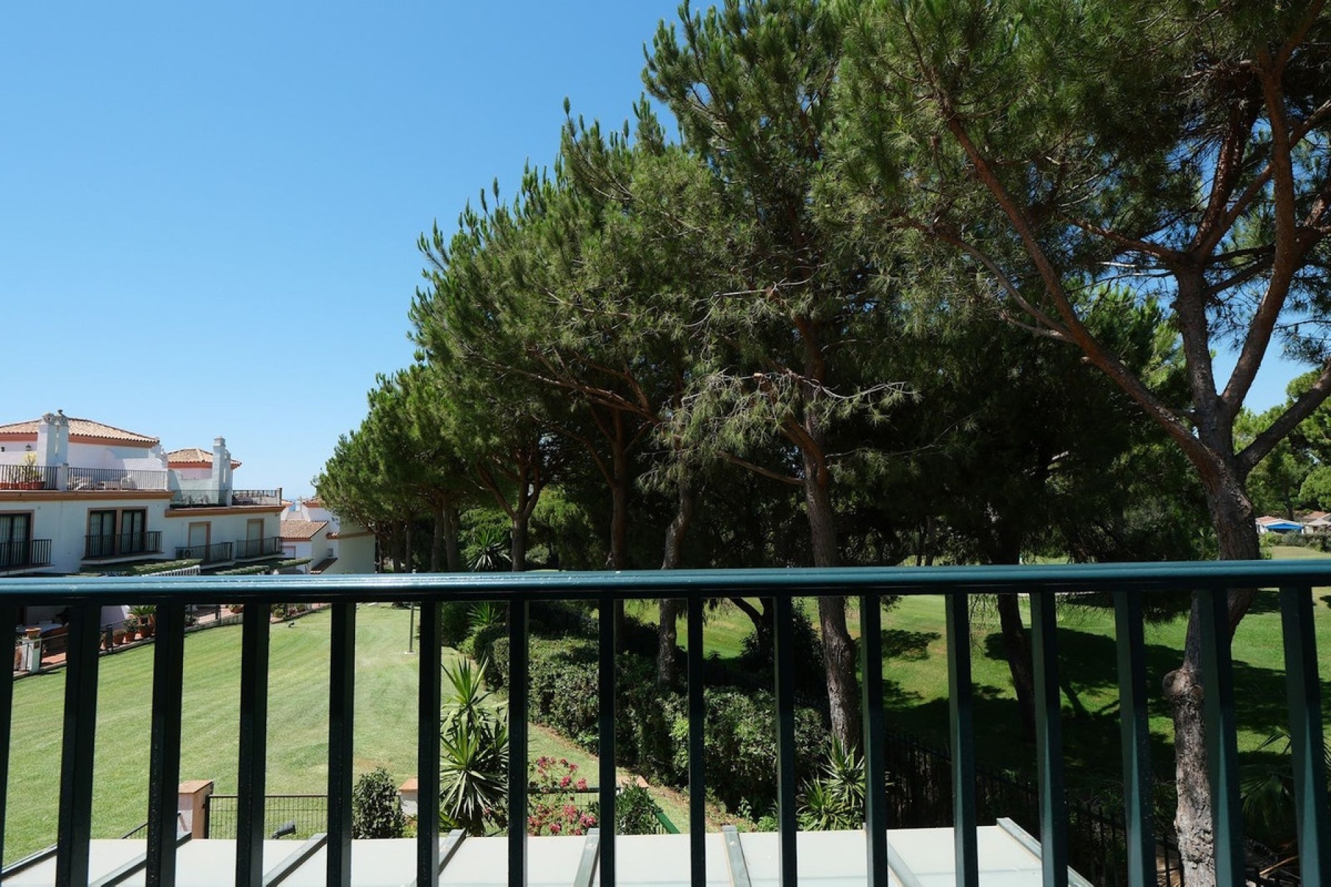 Rynek wtórny - Villa - Marbella - Cabopino