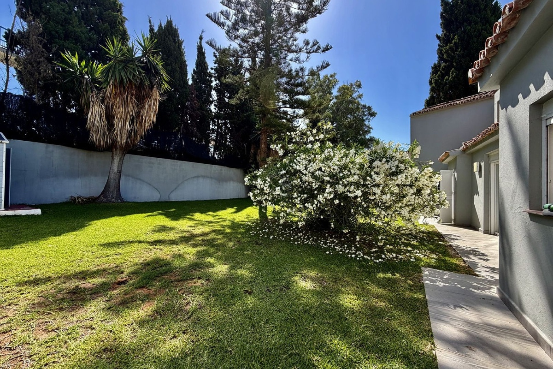Rynek wtórny - Villa - Marbella - Cabopino