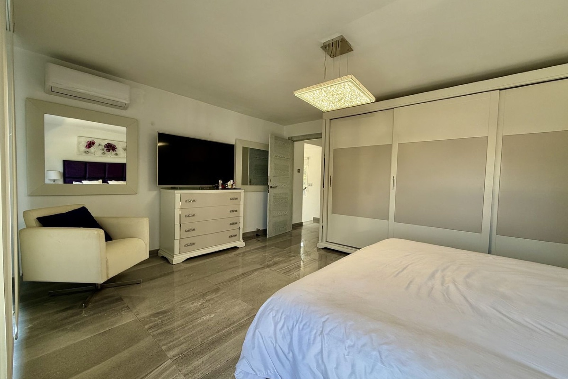 Rynek wtórny - Villa - Marbella - Cabopino