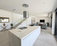 Rynek wtórny - Villa - Marbella - Cabopino