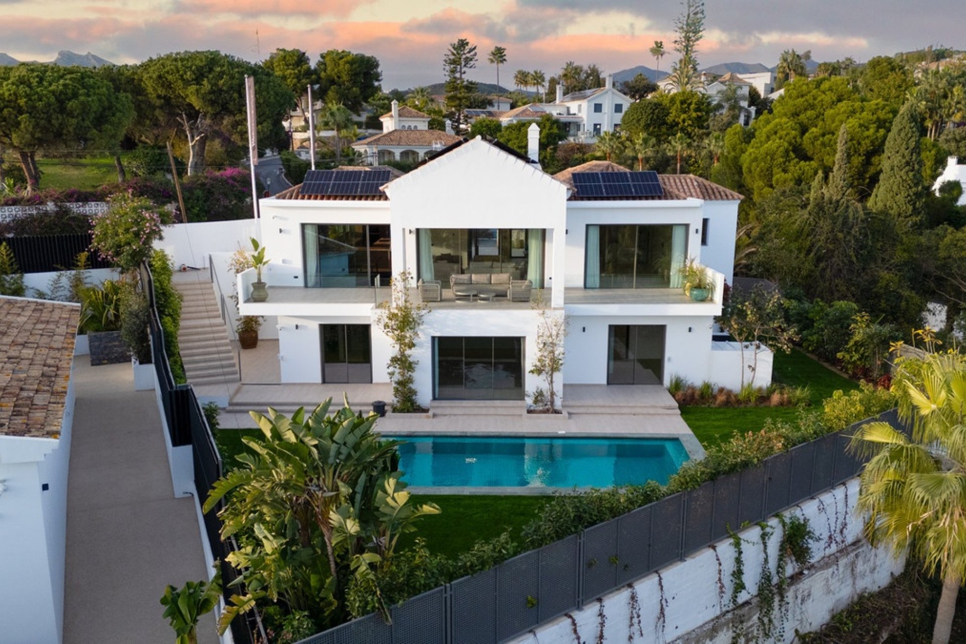 Rynek wtórny - Villa - Marbella - El Rosario