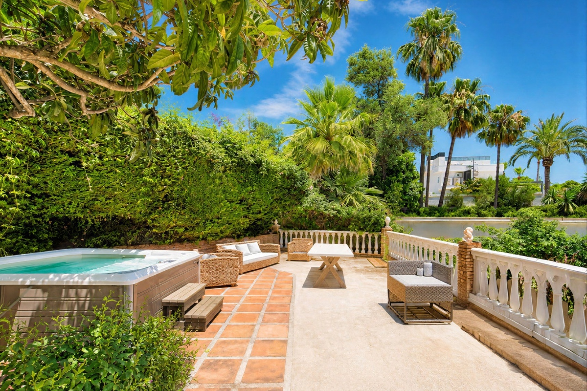 Rynek wtórny - Villa - Marbella - El Rosario
