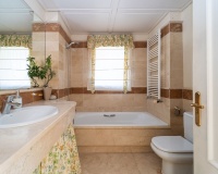 Rynek wtórny - Villa - Marbella - El Rosario