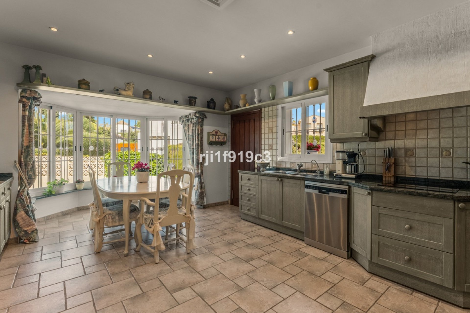 Rynek wtórny - Villa - Marbella - Elviria
