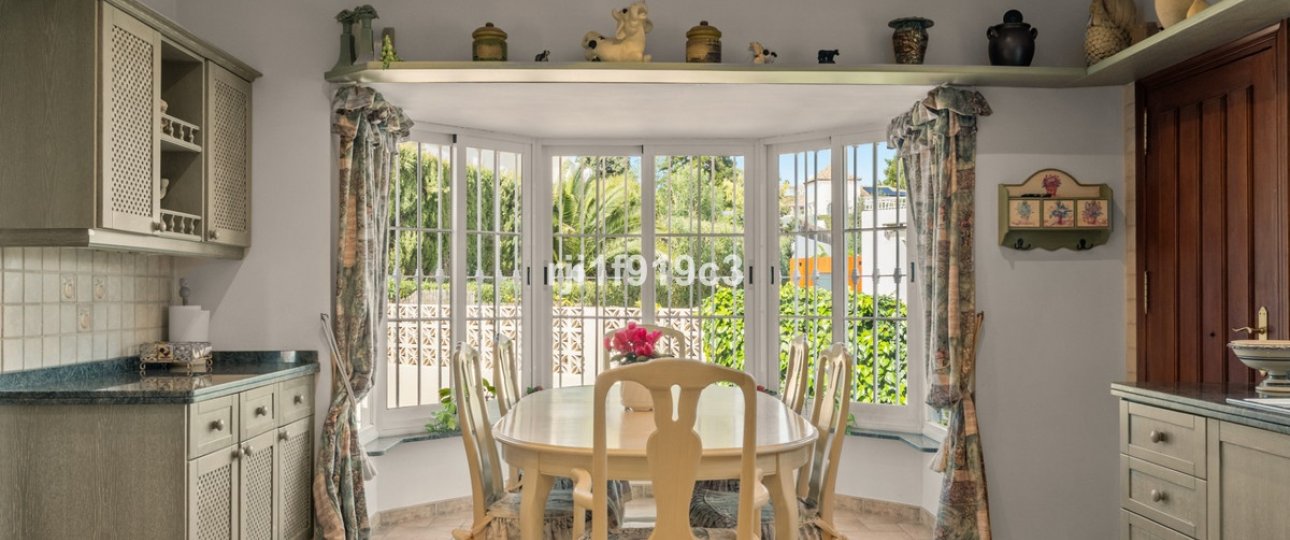 Rynek wtórny - Villa - Marbella - Elviria