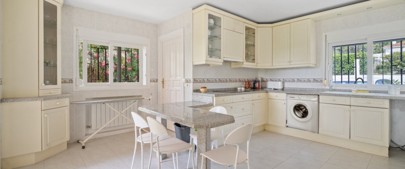 Rynek wtórny - Villa - Marbella - Guadalmina Alta