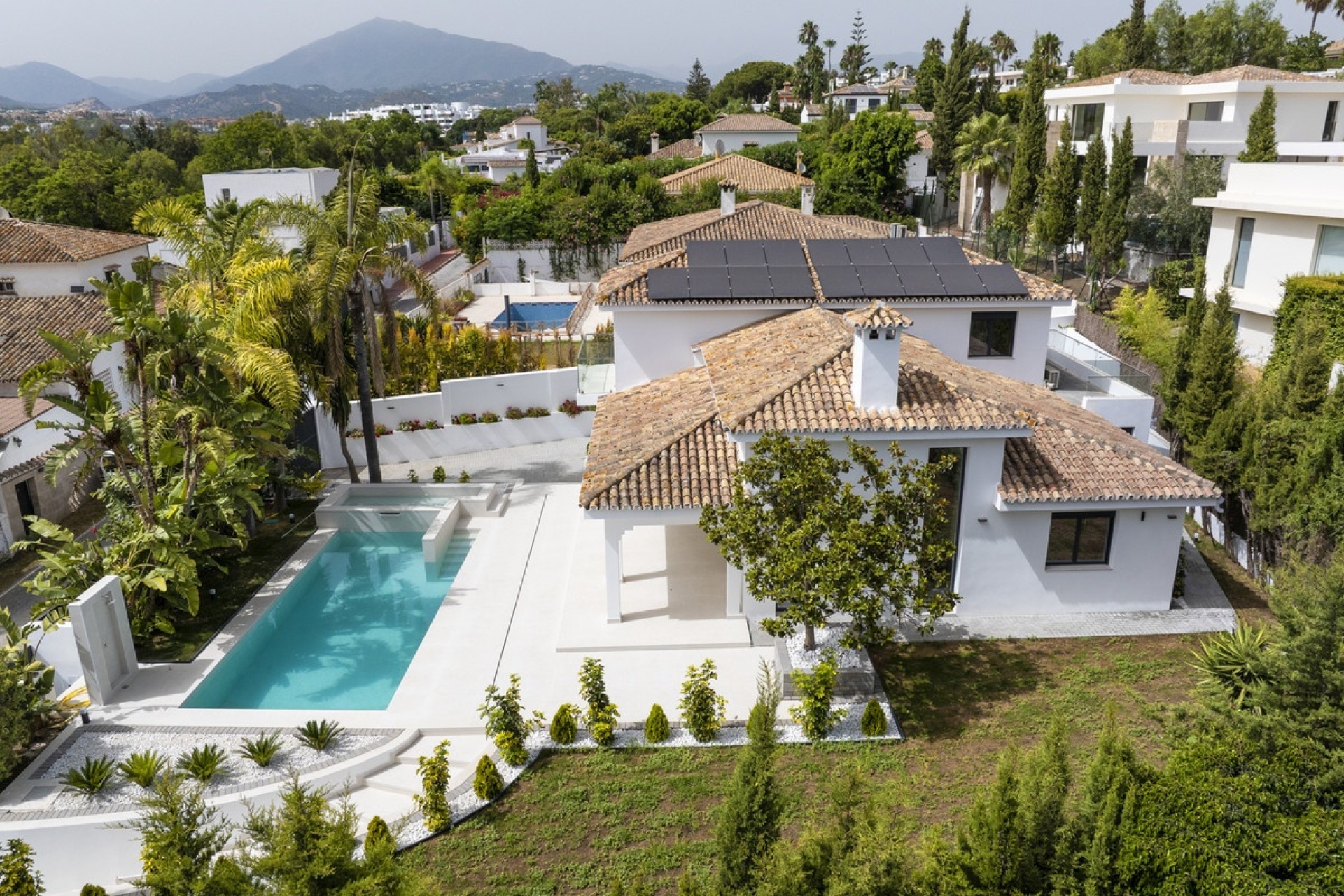 Rynek wtórny - Villa - Marbella - Guadalmina Alta