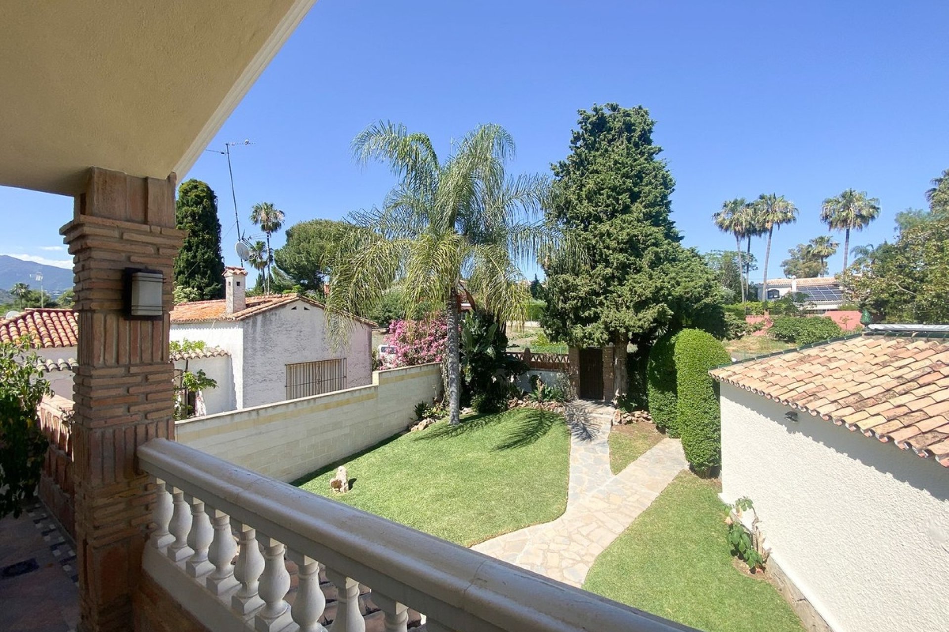 Rynek wtórny - Villa - Marbella - Guadalmina Alta