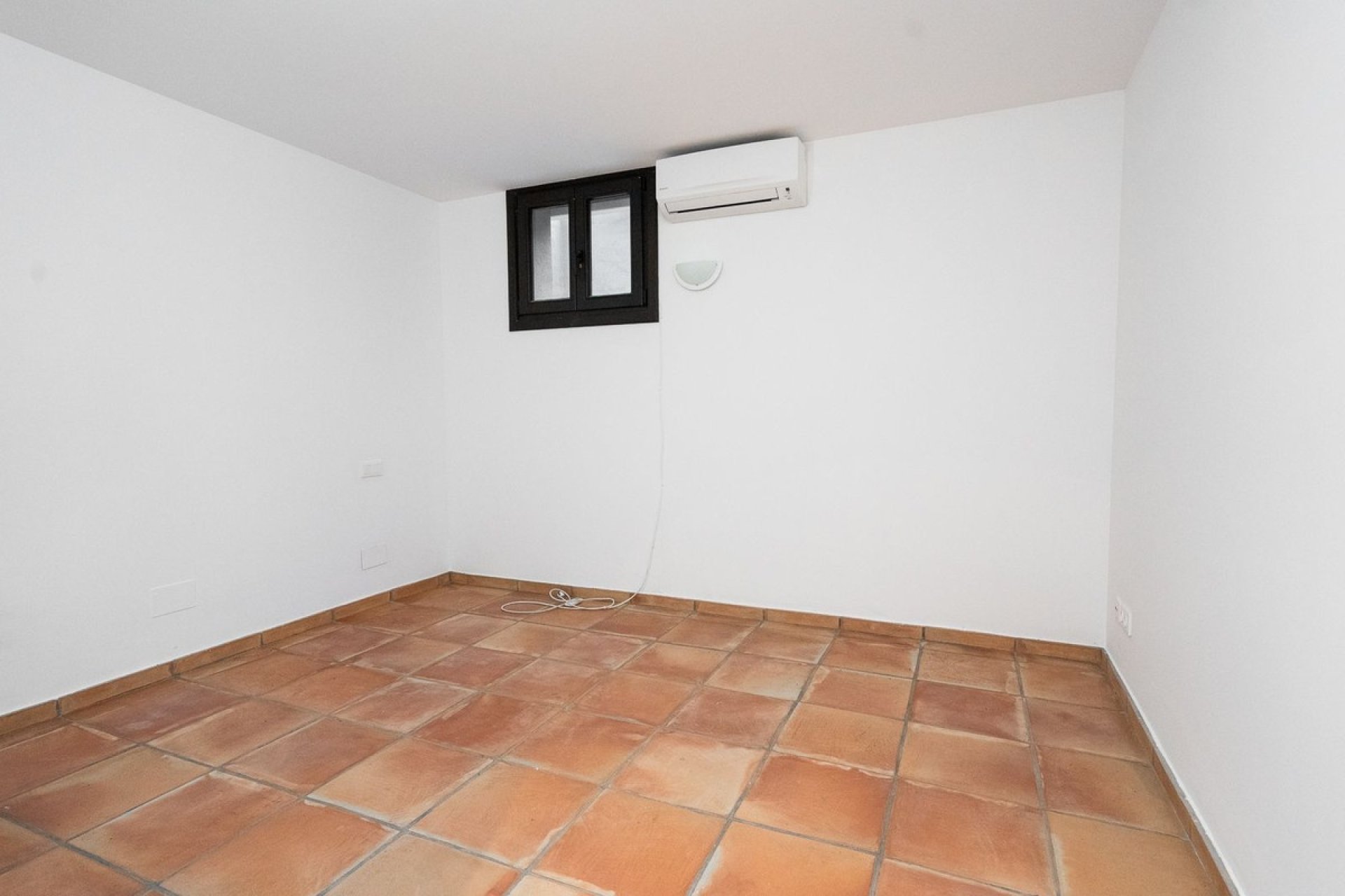 Rynek wtórny - Villa - Marbella - Guadalmina Baja