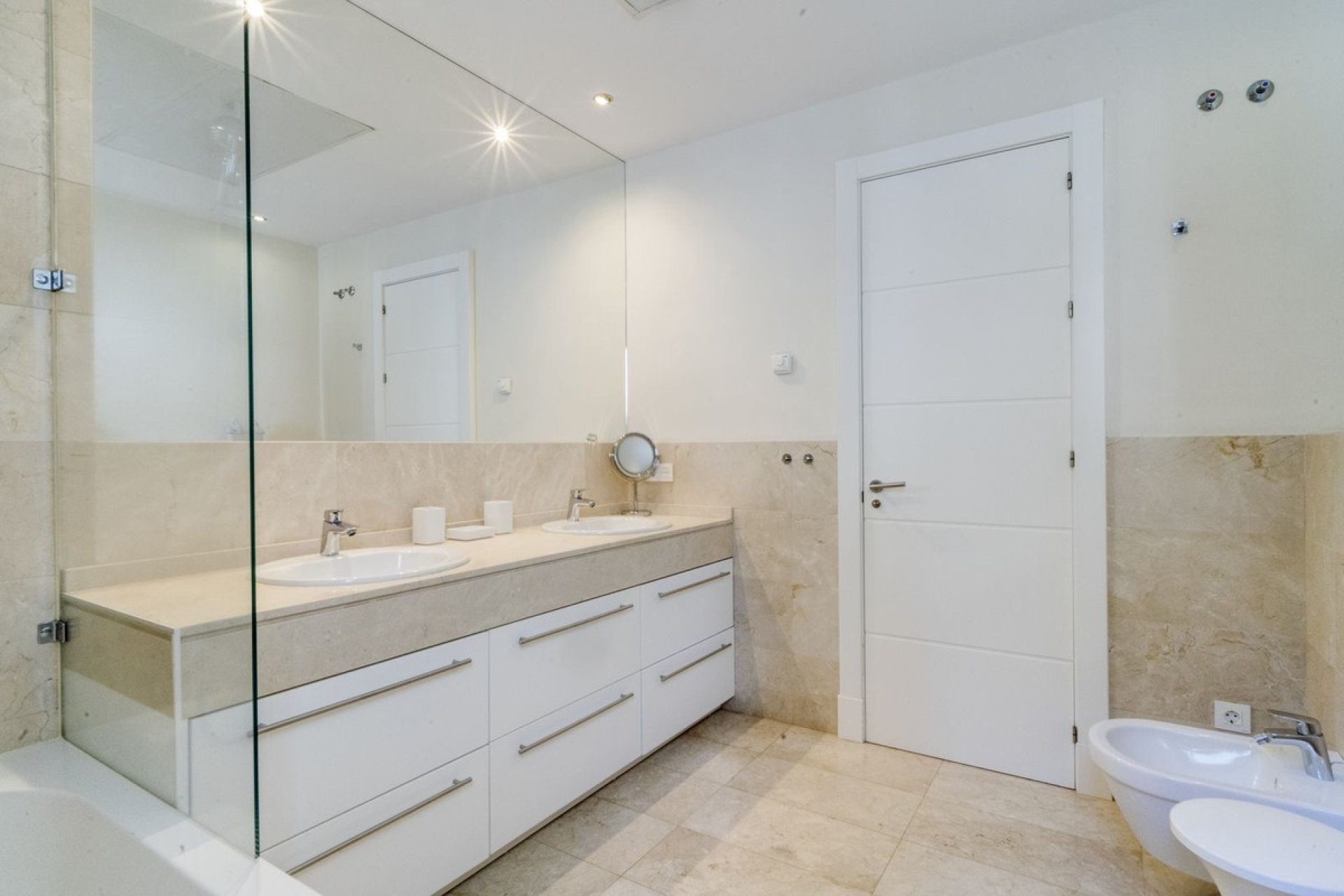 Rynek wtórny - Villa - Marbella - Guadalmina Baja