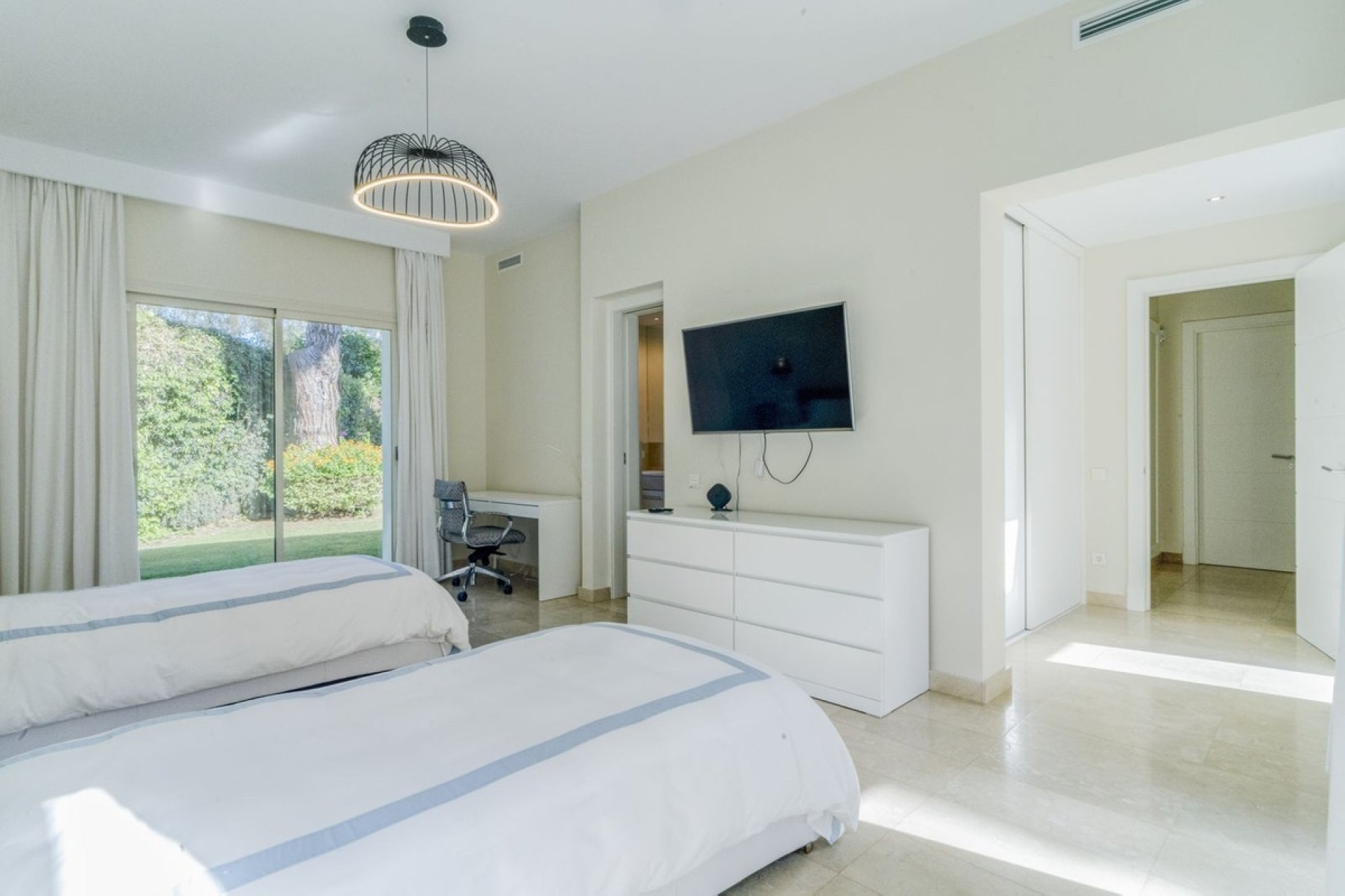 Rynek wtórny - Villa - Marbella - Guadalmina Baja