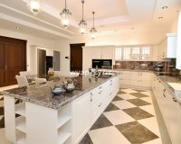 Rynek wtórny - Villa - Marbella - Guadalmina Baja