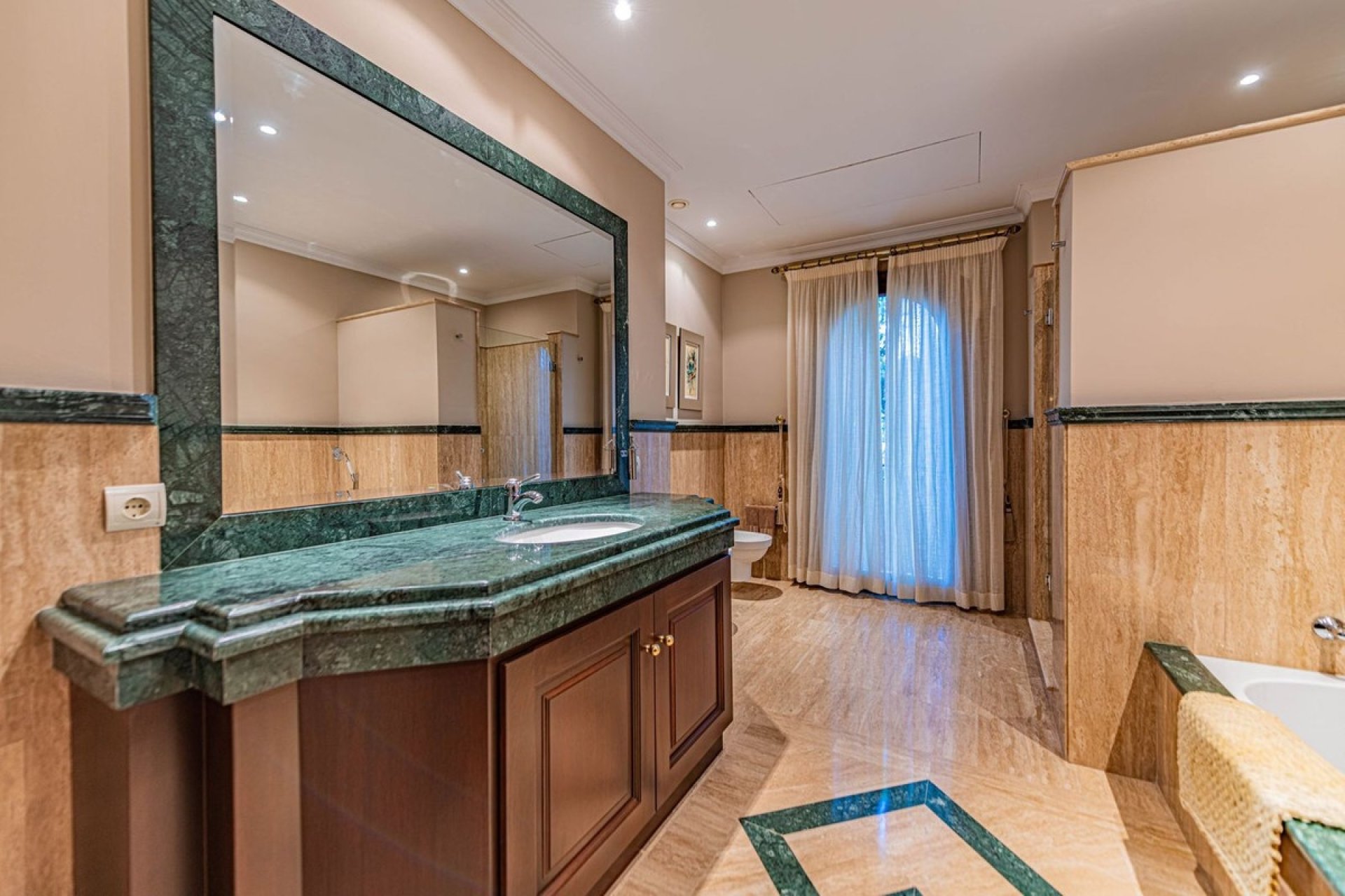 Rynek wtórny - Villa - Marbella - Guadalmina Baja