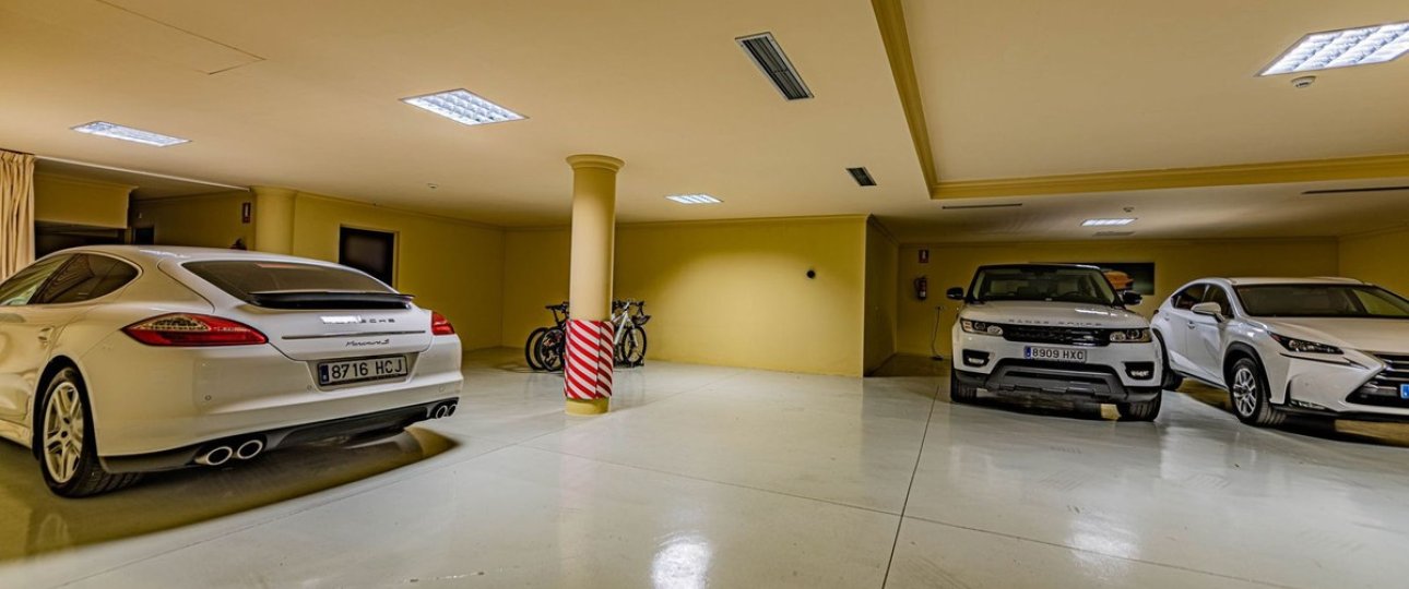 Rynek wtórny - Villa - Marbella - Guadalmina Baja