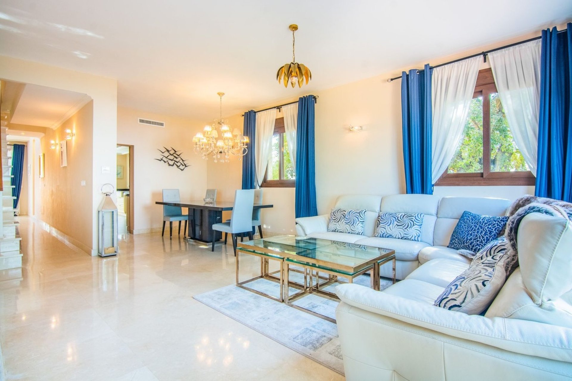 Rynek wtórny - Villa - Marbella - La Mairena