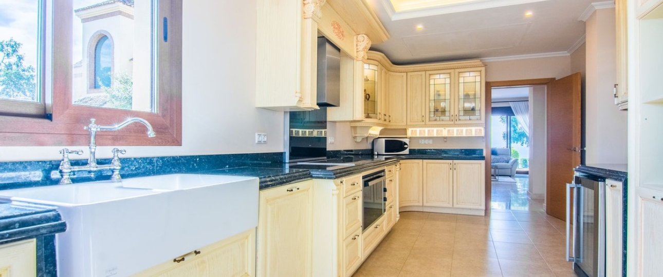 Rynek wtórny - Villa - Marbella - La Mairena