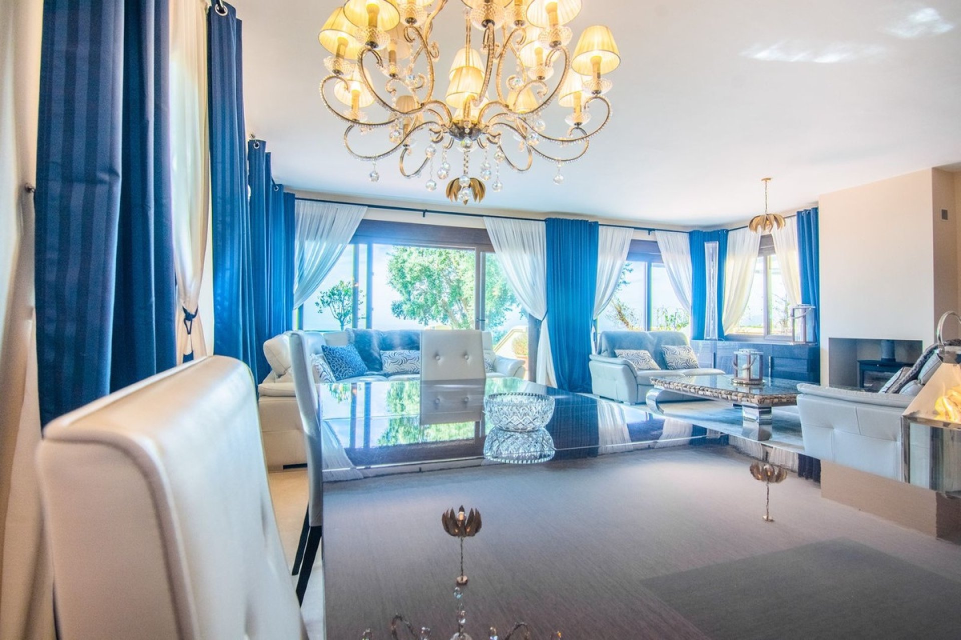 Rynek wtórny - Villa - Marbella - La Mairena