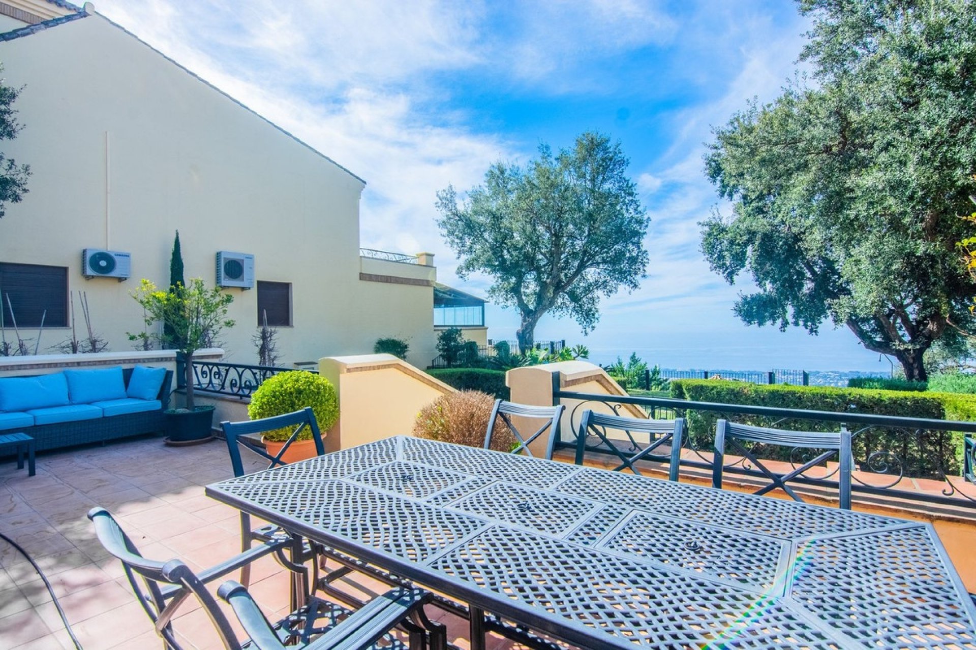 Rynek wtórny - Villa - Marbella - La Mairena