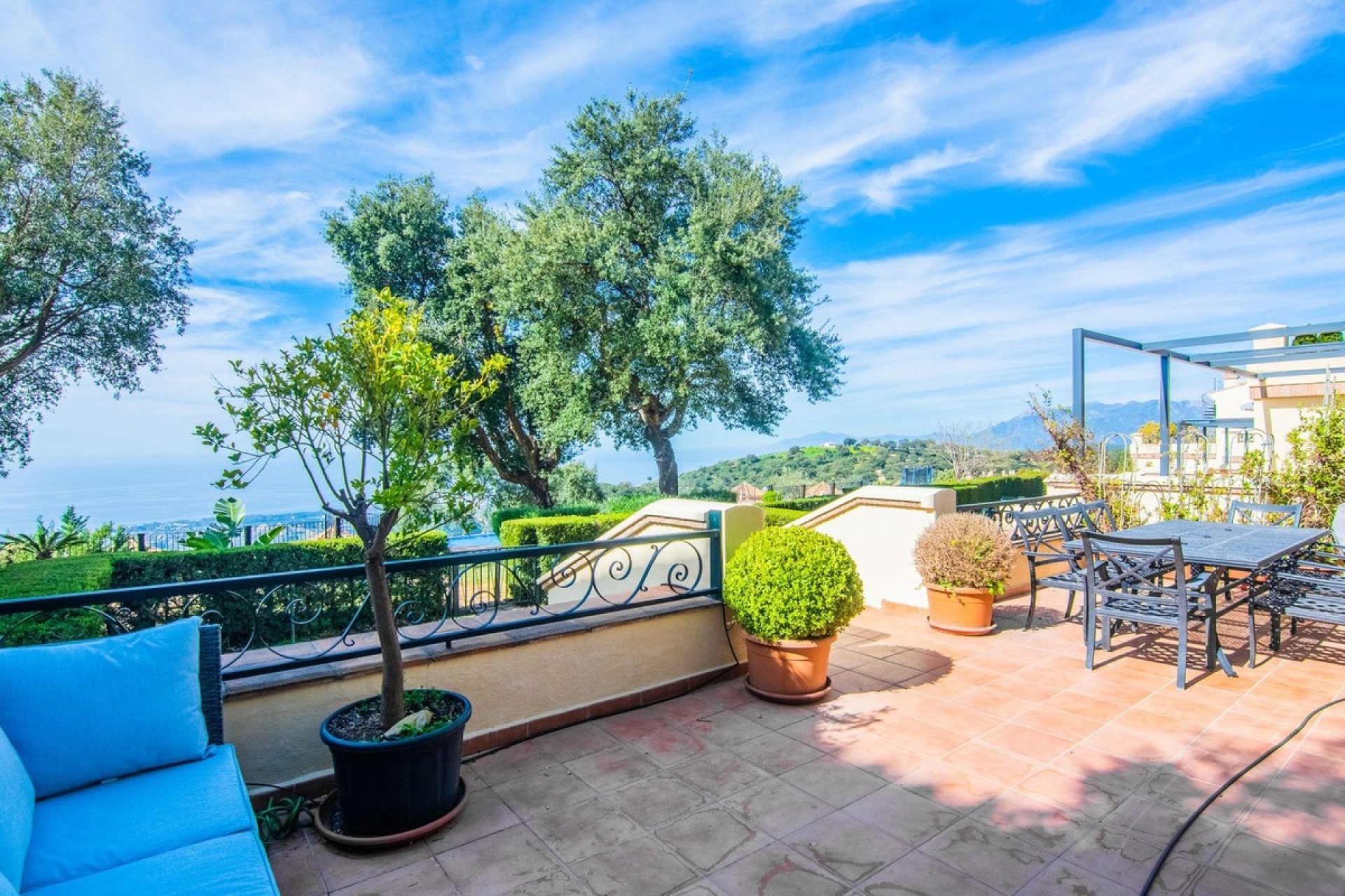 Rynek wtórny - Villa - Marbella - La Mairena