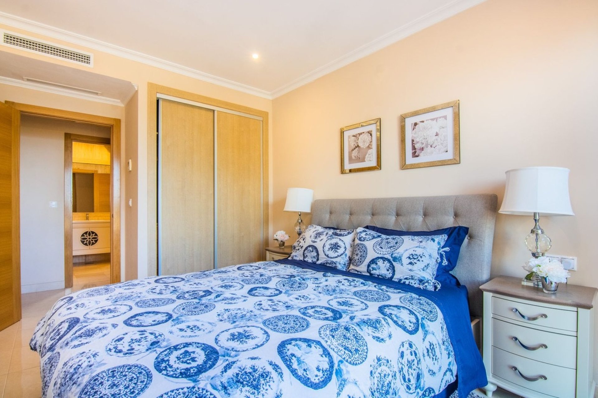 Rynek wtórny - Villa - Marbella - La Mairena