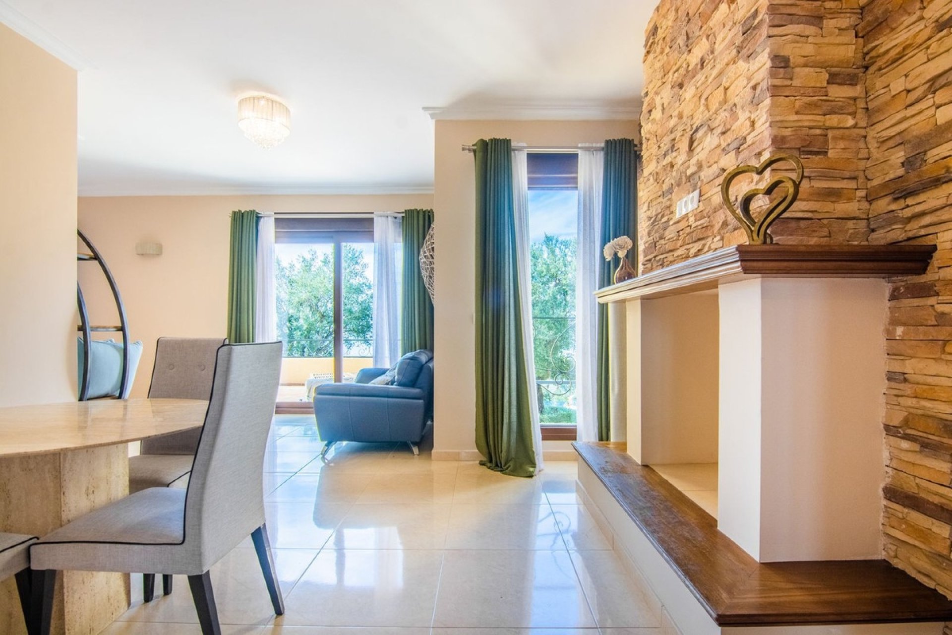 Rynek wtórny - Villa - Marbella - La Mairena