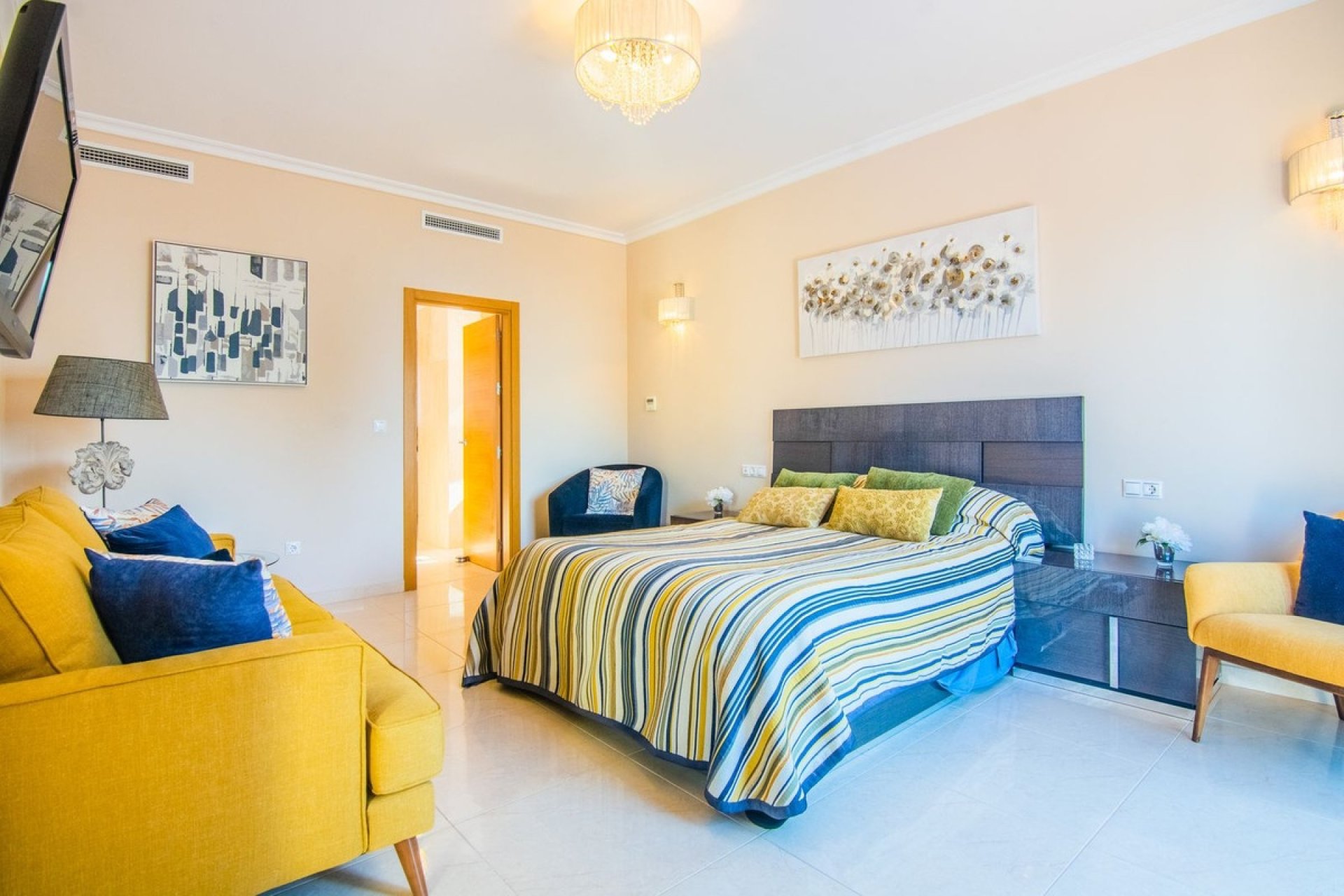Rynek wtórny - Villa - Marbella - La Mairena