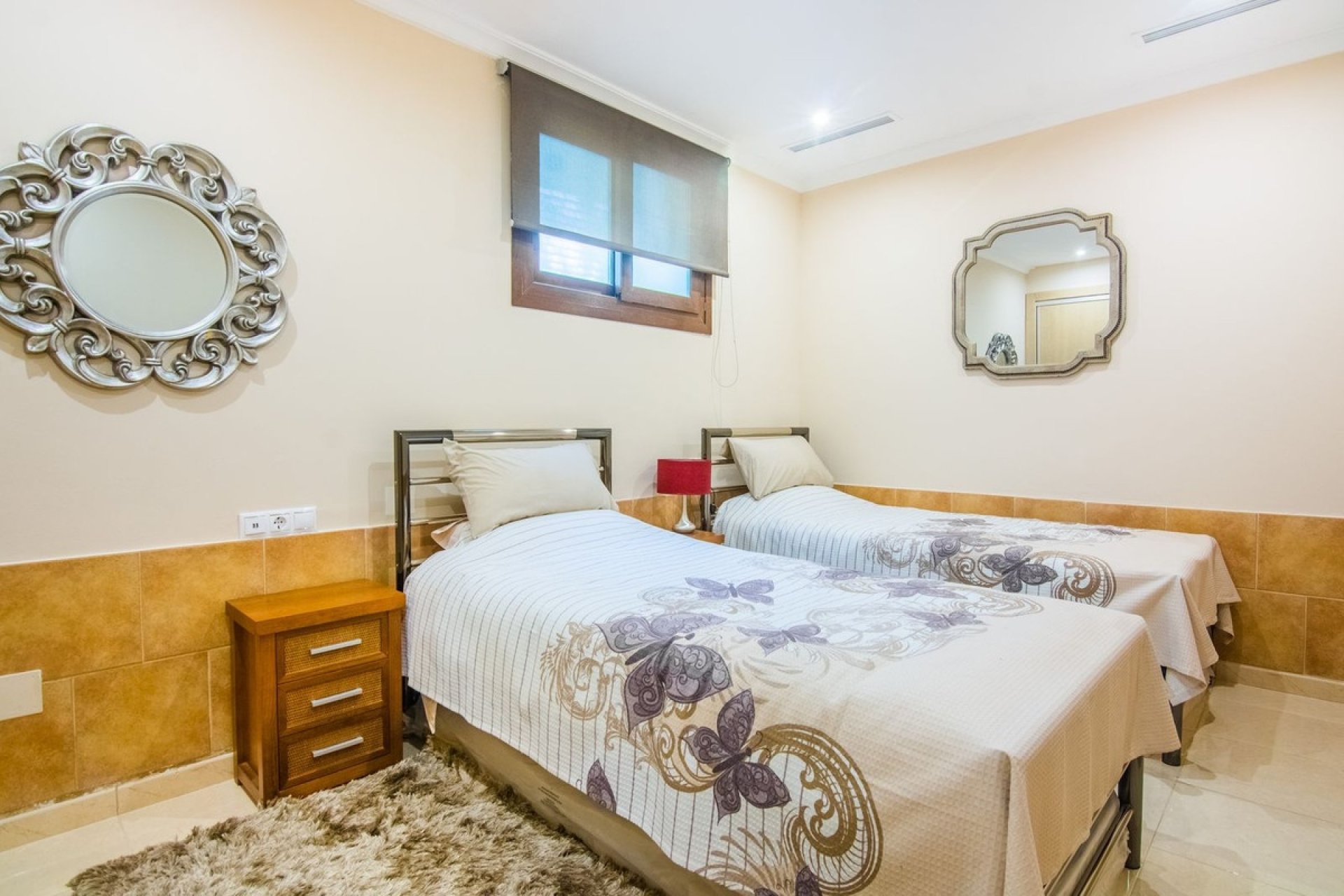 Rynek wtórny - Villa - Marbella - La Mairena