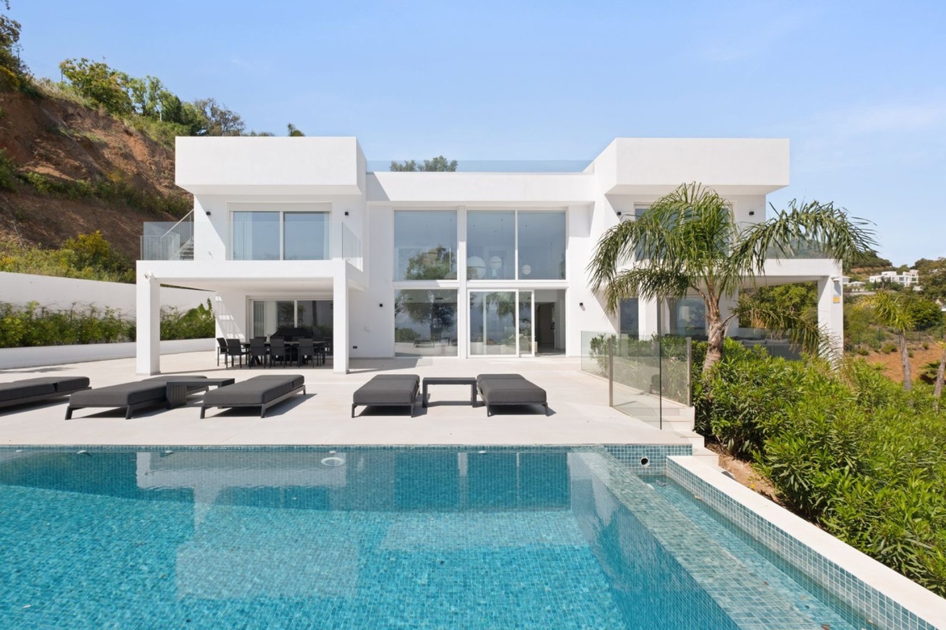 Rynek wtórny - Villa - Marbella - La Mairena