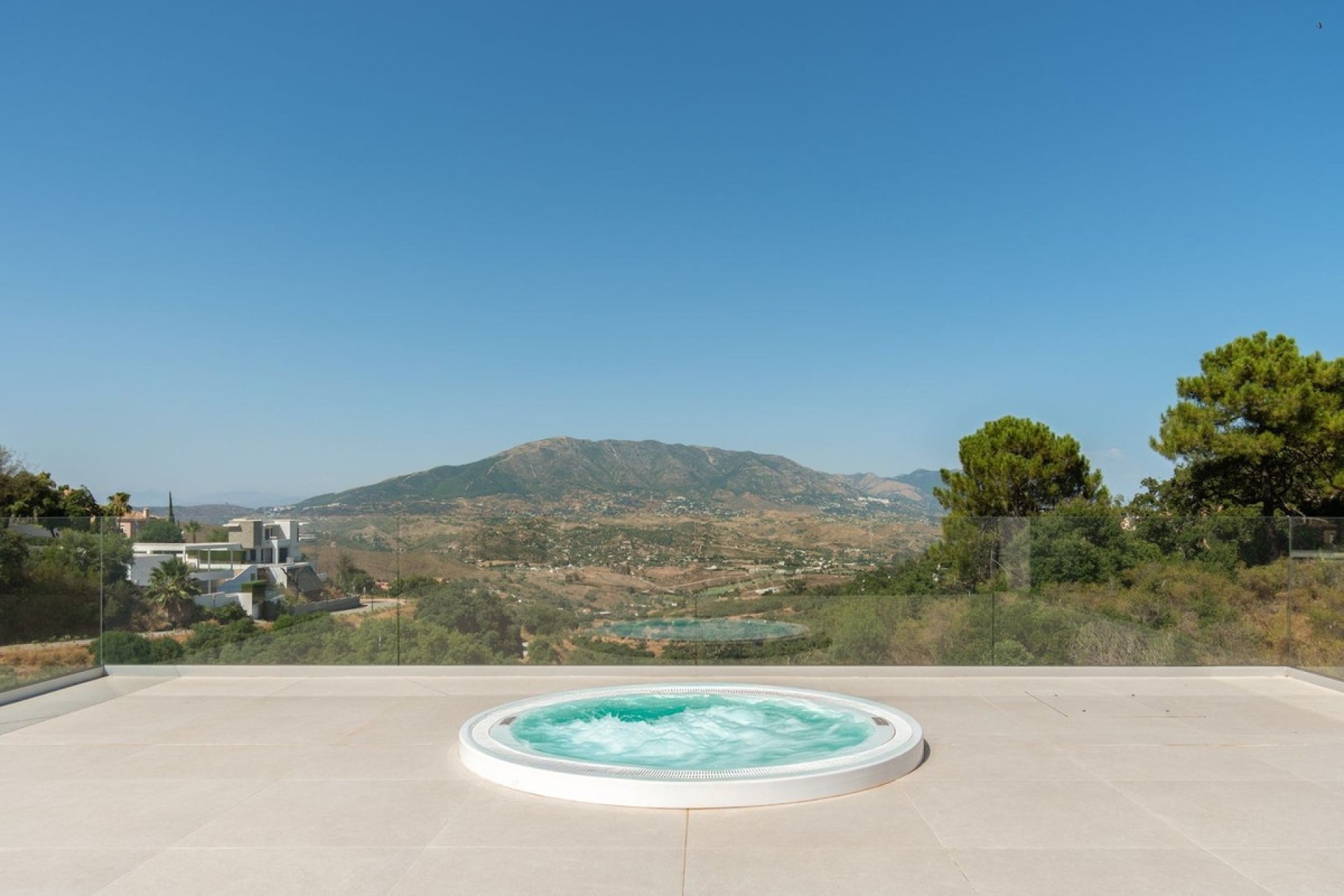 Rynek wtórny - Villa - Marbella - La Mairena