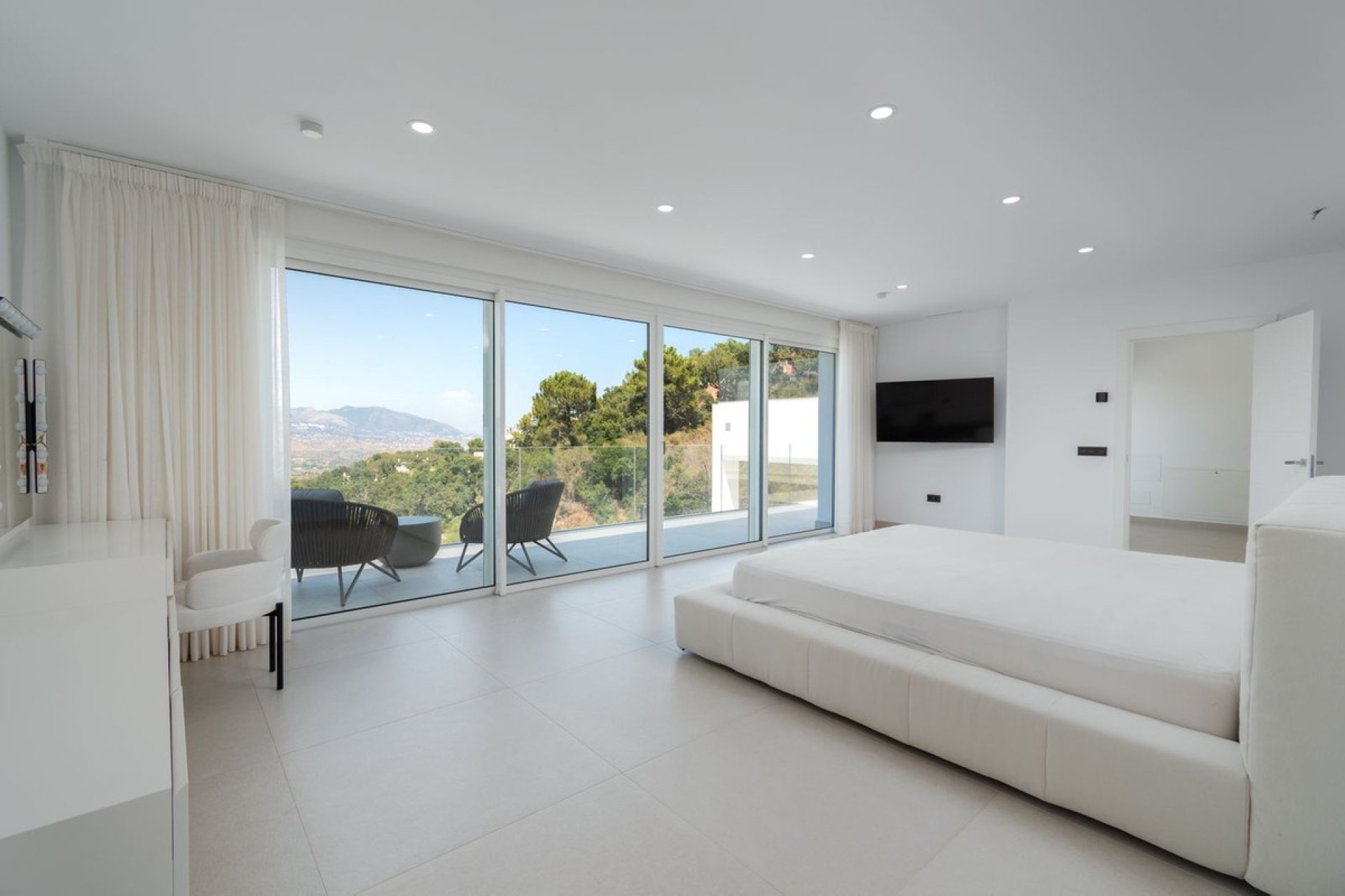 Rynek wtórny - Villa - Marbella - La Mairena